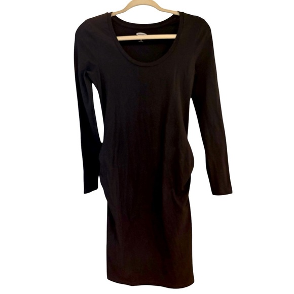 Old Navy Dresses & Skirts - Old Navy Fitted Maternity Dress
